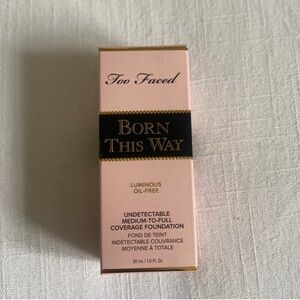 Too Faced Born This Way Foundation